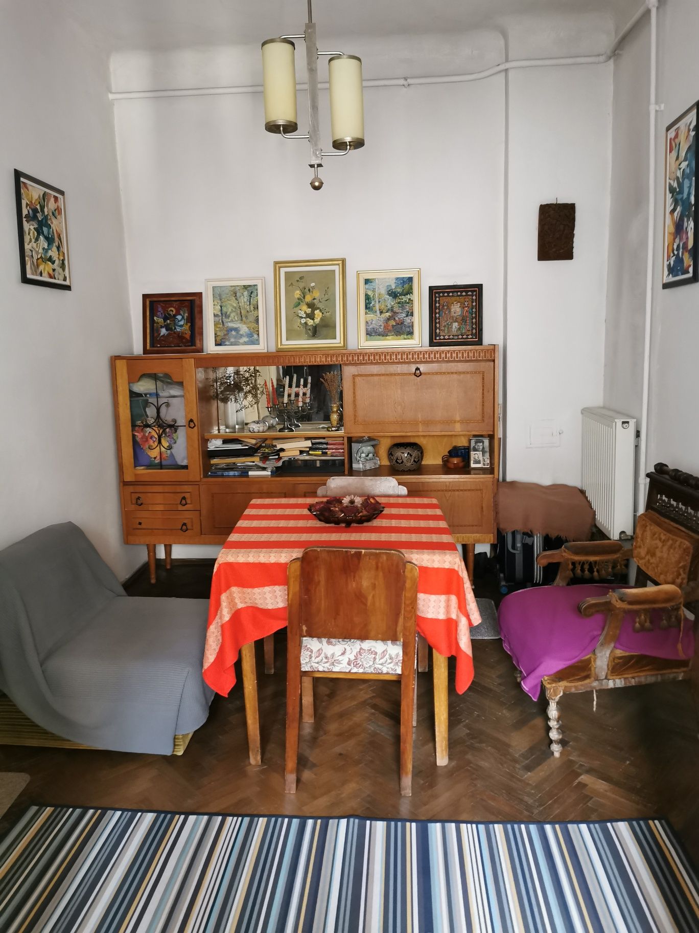 Apartament +mansarda+curte în București, zona Dinamo - Piața Gemeni