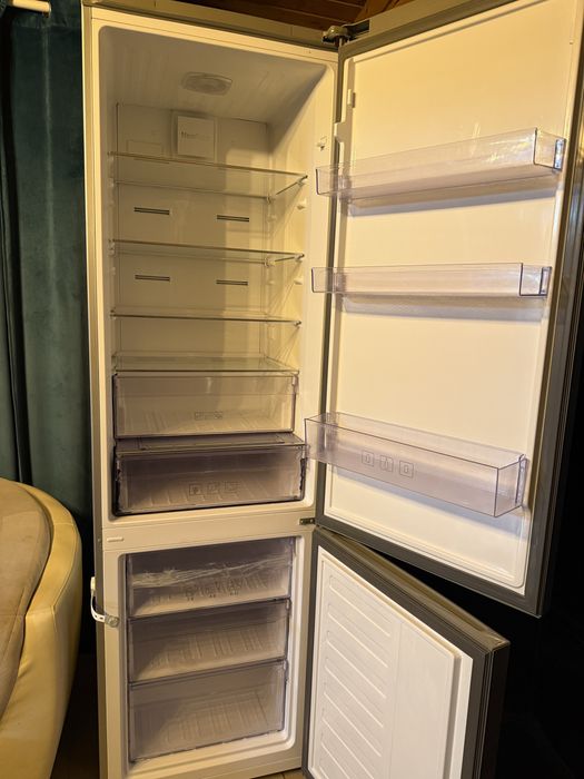 Combina frigorifica  Beko