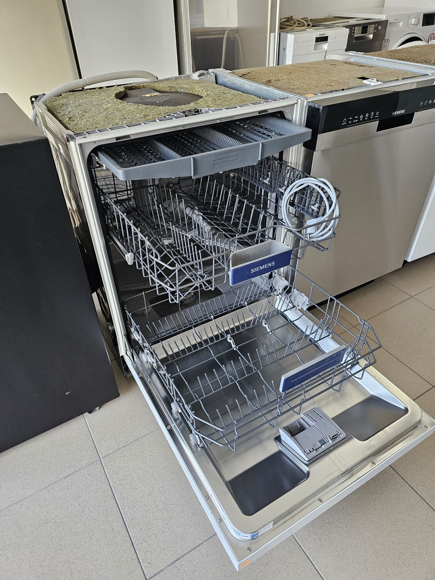 Съдомиялна за частично вграждане SIEMENS iQ300