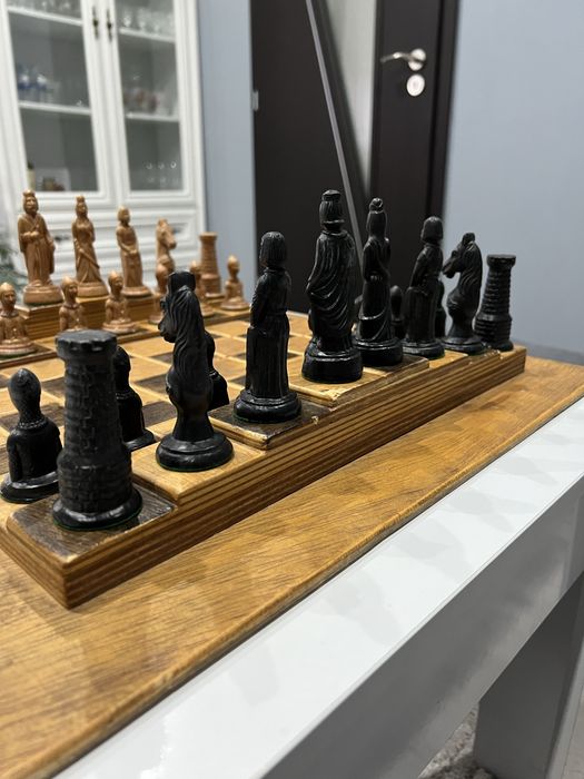 Голям антикварен шах (50 х 50см.)