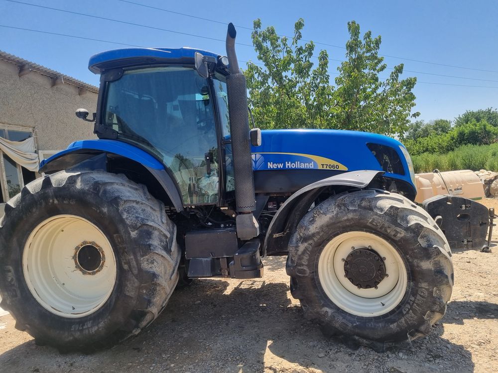 New Holland 70/60