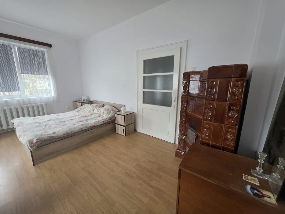 Apartament spațios la casa