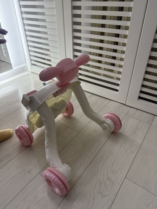 Продам Ходунок каталка для детей первые шаги с ним