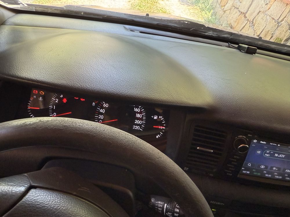 Продава Toyota Corola