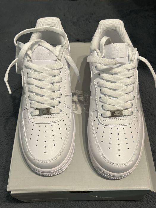 Nike air force 1 triple white