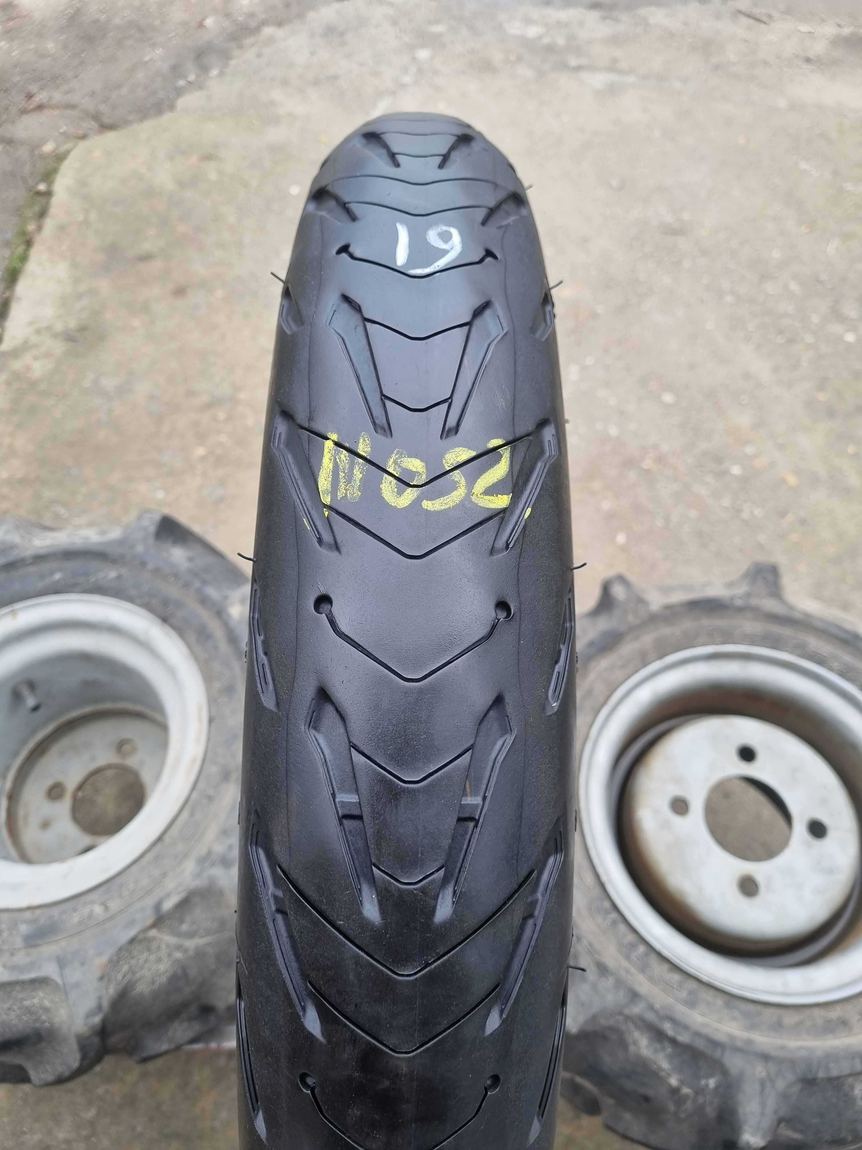 Cauciuc 120/70 ZR19 MICHELIN Road 5 Trail  60W - N052