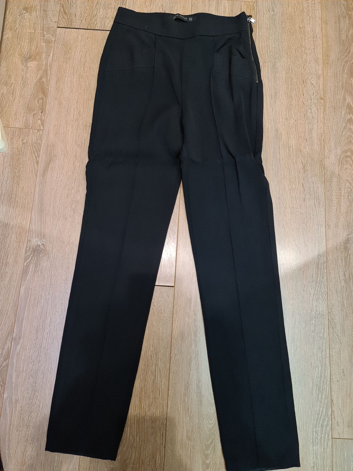 Pantaloni Zara, Motivi, salopeta eleganta noua.