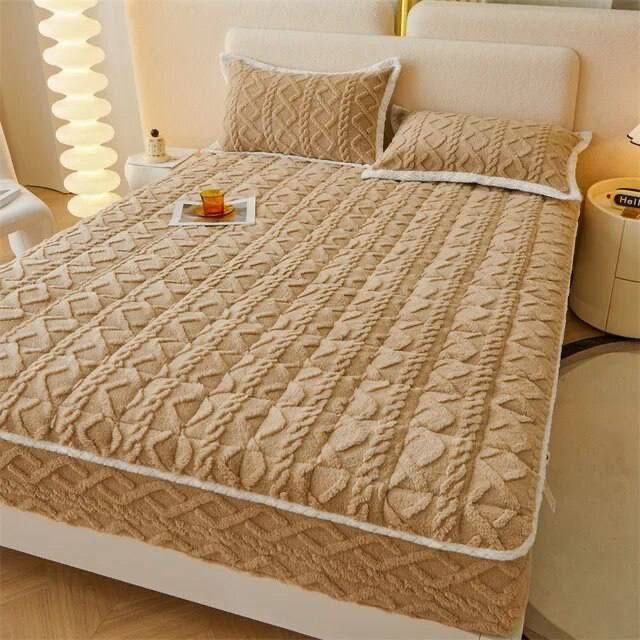 Зимний комплект с простыней на резинке