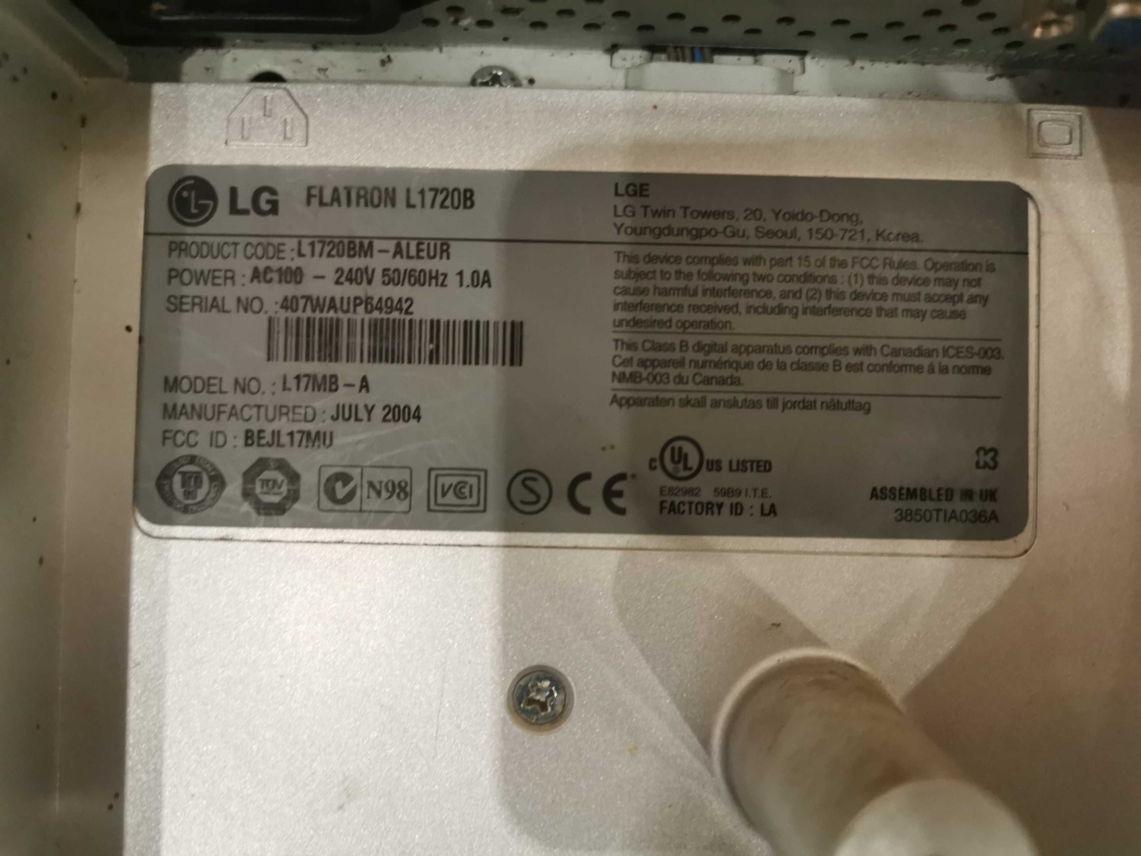 Монитор LG Flatron L1720B 17"