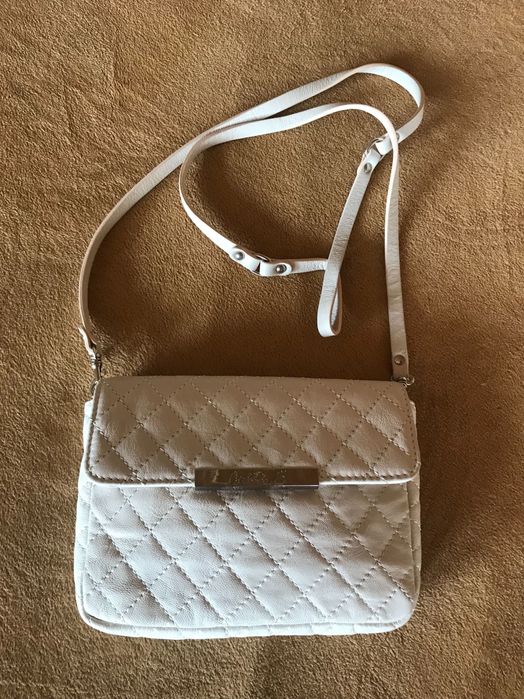 Чанти от естествена кожа