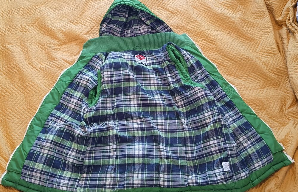 Vestă Lee Cooper