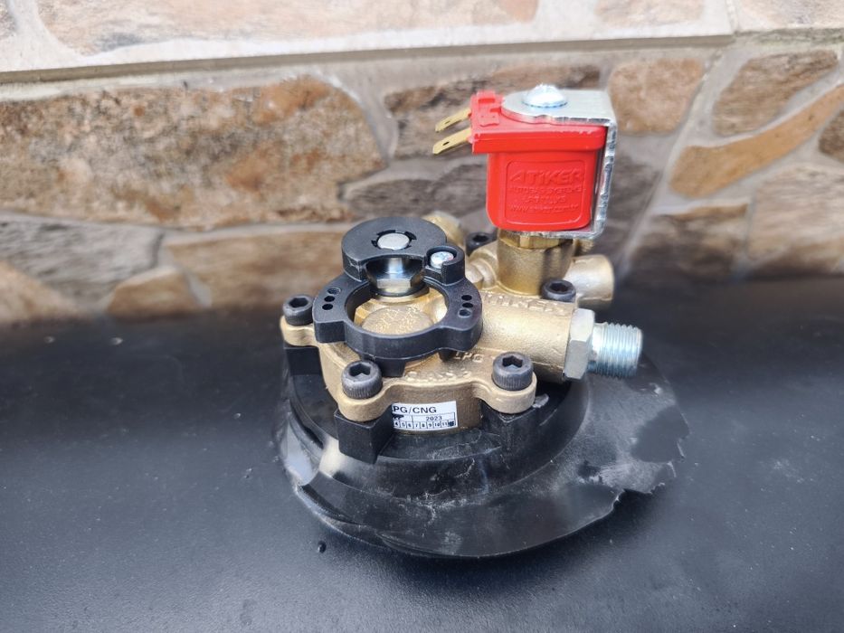 Продавам Газова бутилка със сонда 80 литра