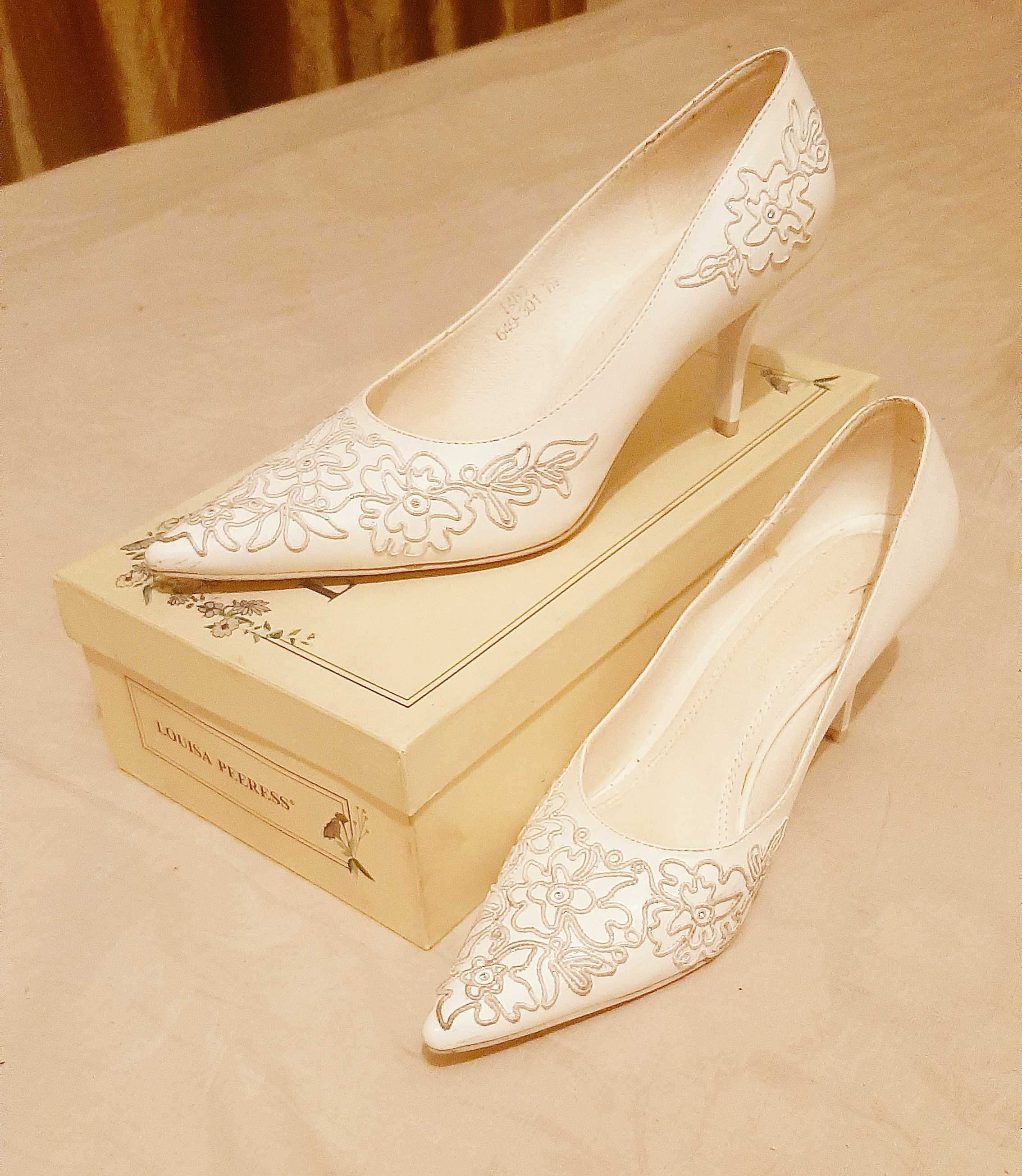 Свадебные туфли 39 размер. Louisa Peeress