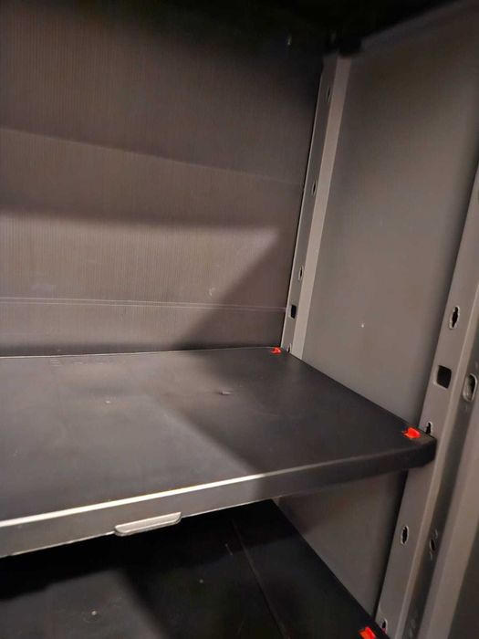 Dulap depozitare 2 usi, 3 rafturi