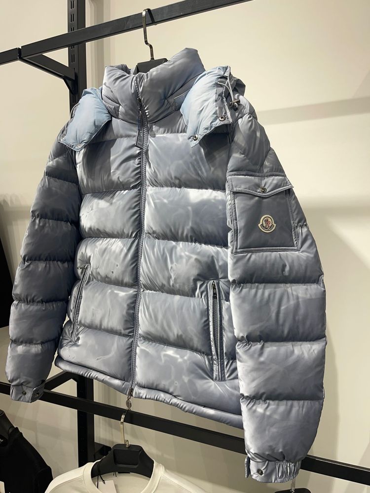 Vand geaca moncler