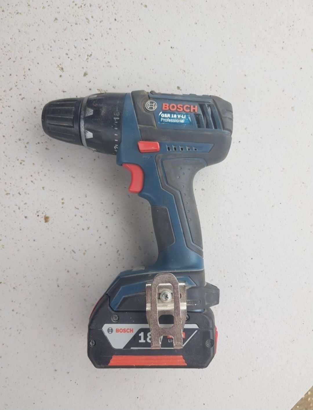 Bormasina Bosch 18V fără incarcator