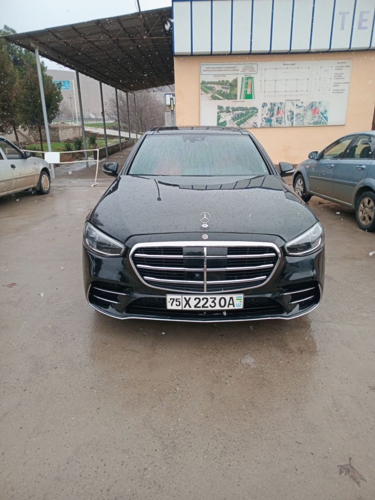 Mashina judda yaxshi hamma joyi ishlaydi hamma elektronikasi ishlaydi