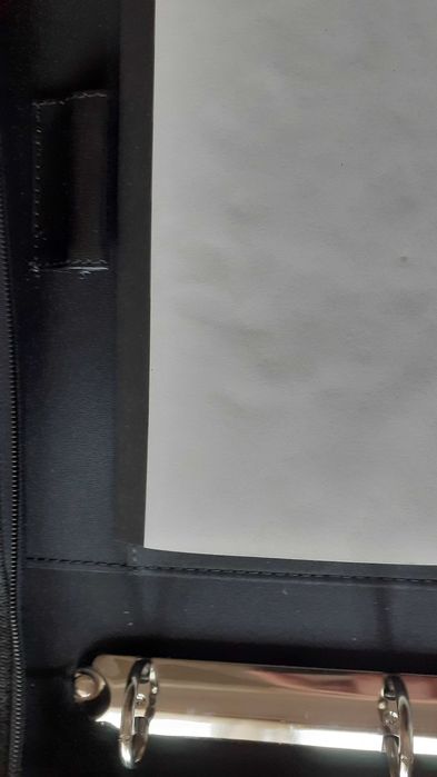 чанта бизнес черна с изтеглящи се дръжки красив дизайн