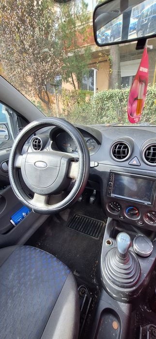 Ford Fiesta 1.6 Benzină