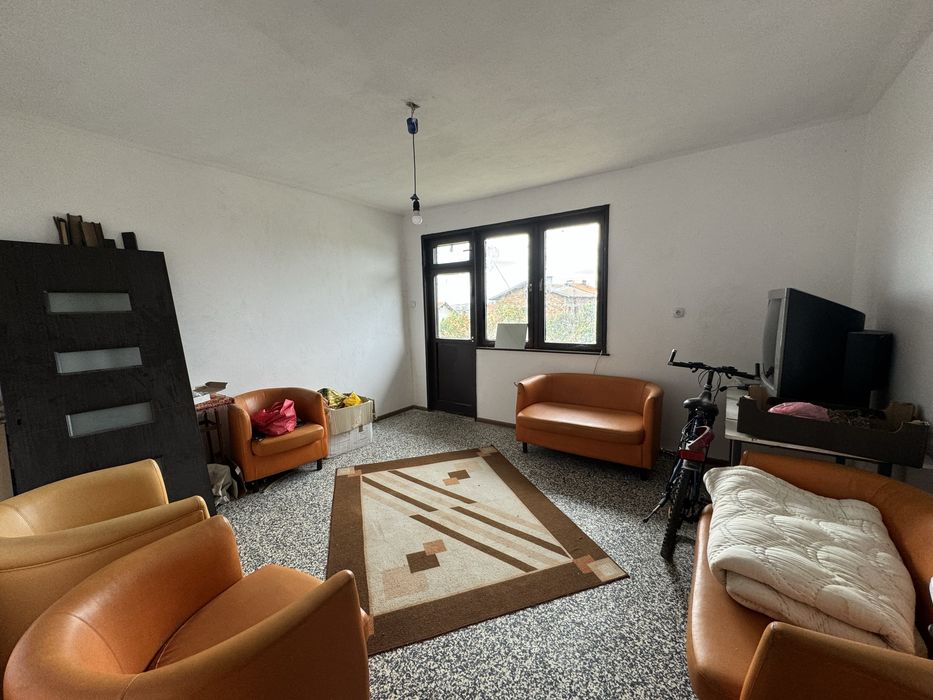 Продава се Къща в Казанлък - 300 кв.м за 405 €/кв.м - Снимка #15