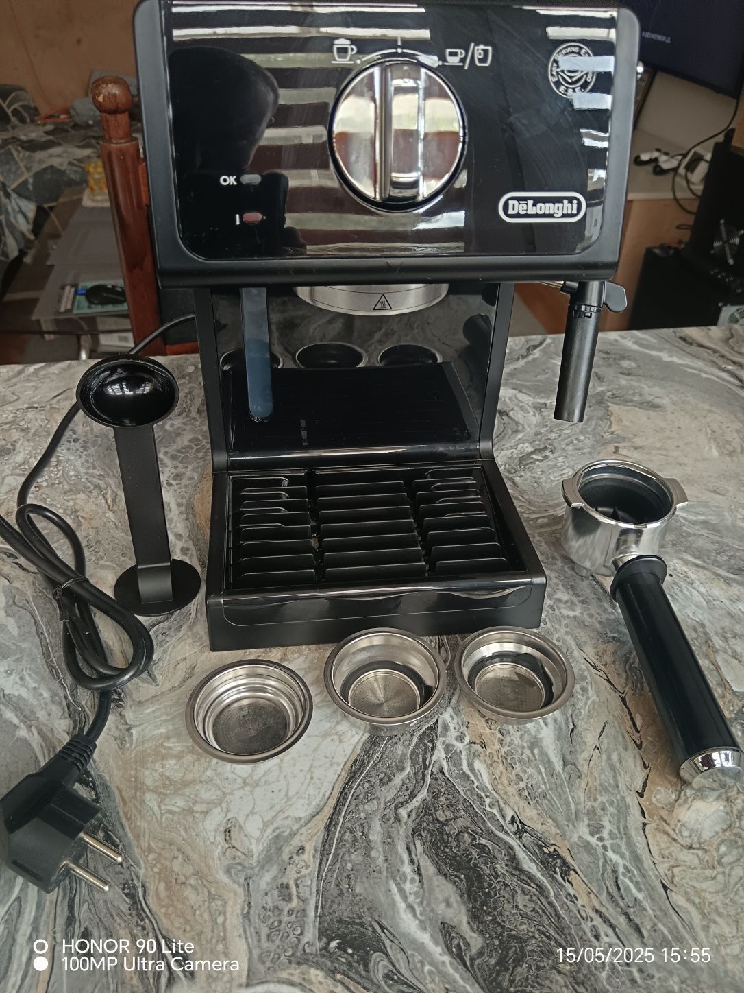 Кафе машина Delonghi