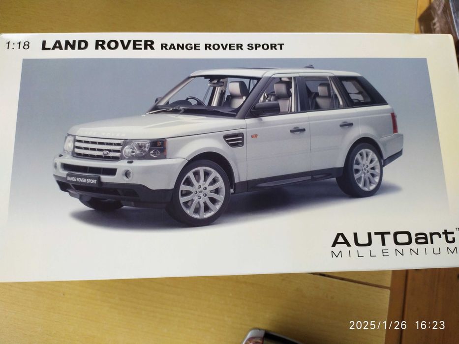 1:18 Метален модел на  Range Rover Sport AUTOart Millennium