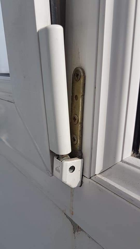 Reparatii Rulouri exterioare si Termopane