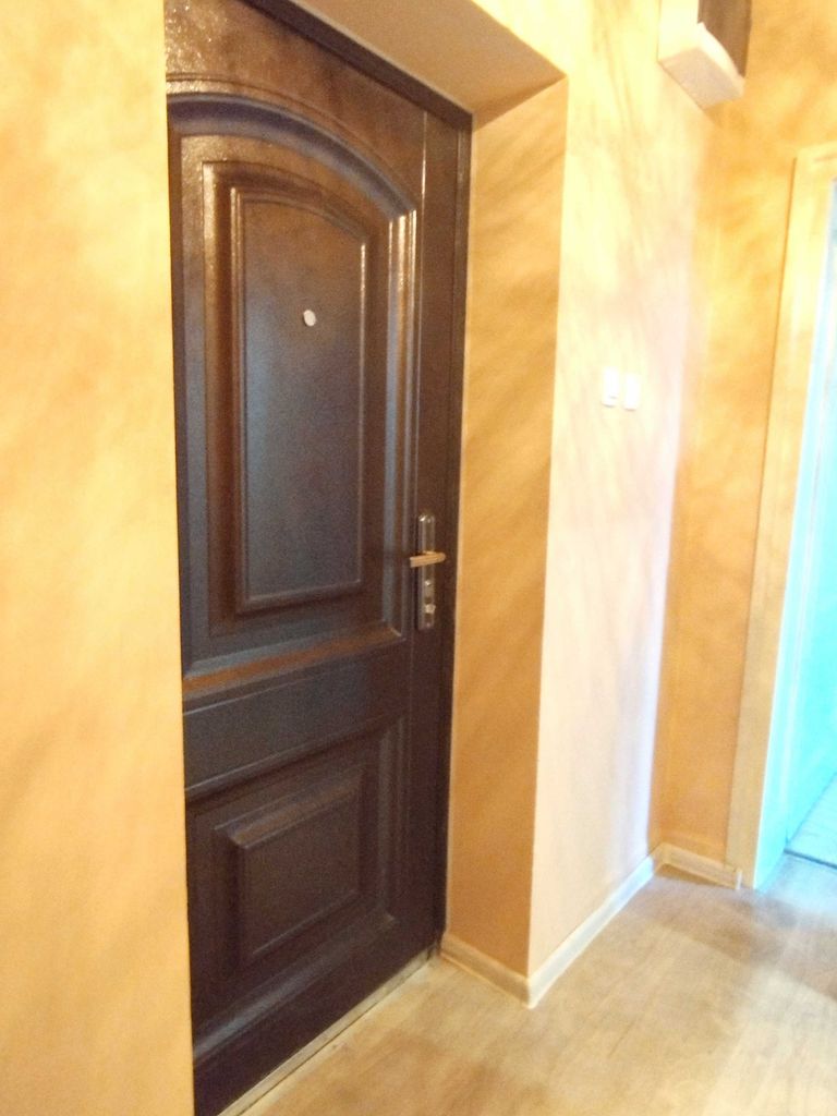 Продава се Двустаен апартамент в Перник, Изток - 54 кв.м за 926 €/кв.м - Снимка #2