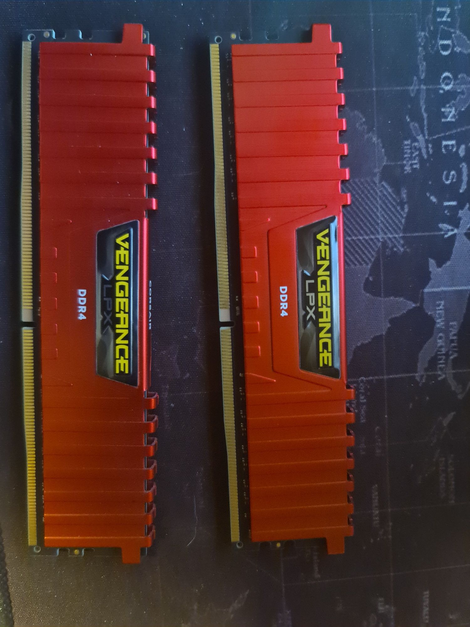Kit 16GB Memorie RAM Vengeance LPX DDR4 2133MHz