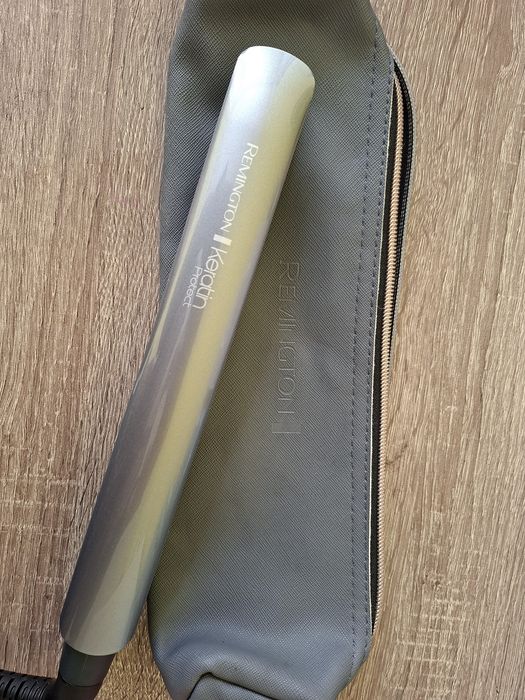 Преса за коса Remington Keratin Protect с керамично покритие
