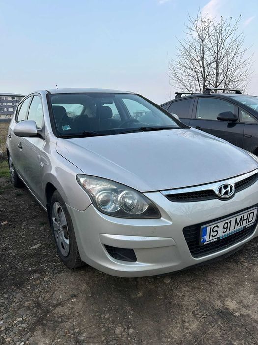 Hyundai i30 Edition 2010 – mașina perfectă pentru familie și navetă