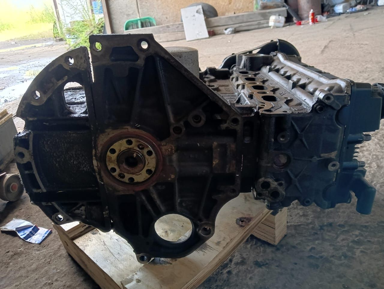 Продам Двигатель F16D3