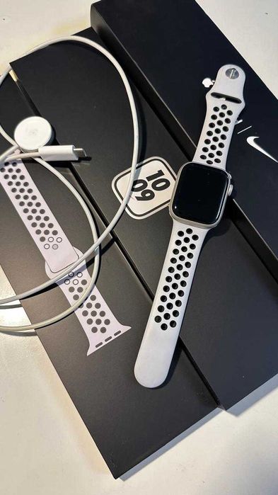 Смарт-часы Apple Watch Nike Series 7 GPS, 41mm