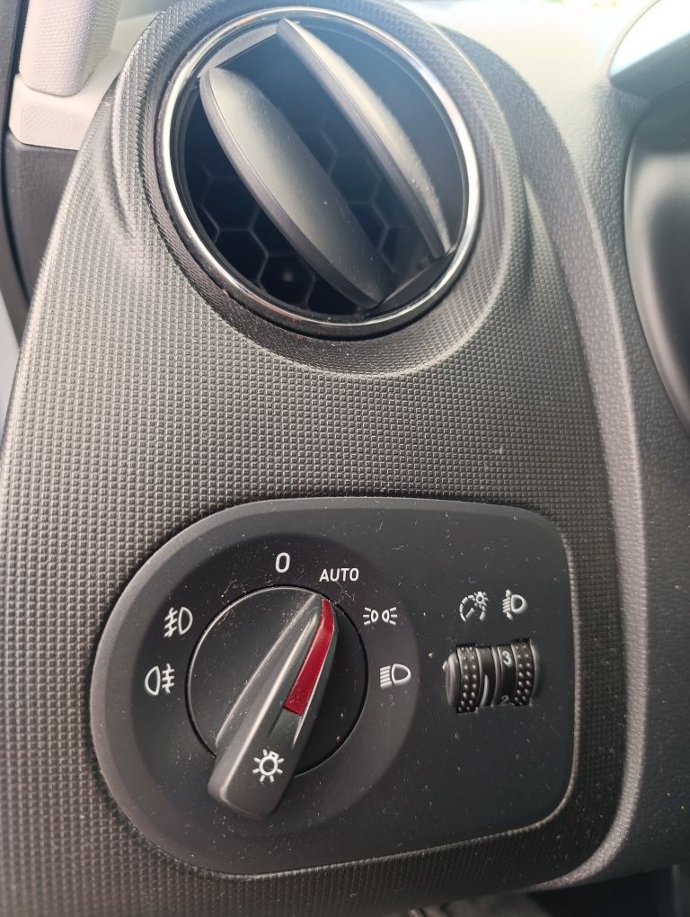 Vând Seat Ibiza 1.6