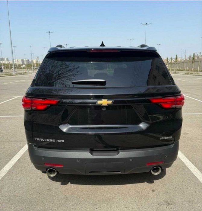 Срочно! Traverse Premier Черный! 2023г! 22 тыс км пробега! Чистая!