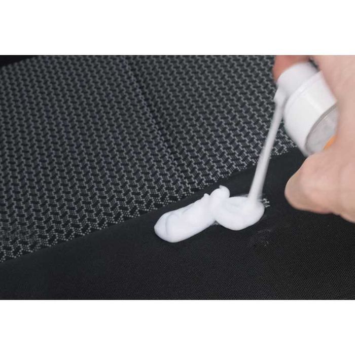 Супер пяна за почистване на кожа, пластмаса и плат CarTech 236мл.