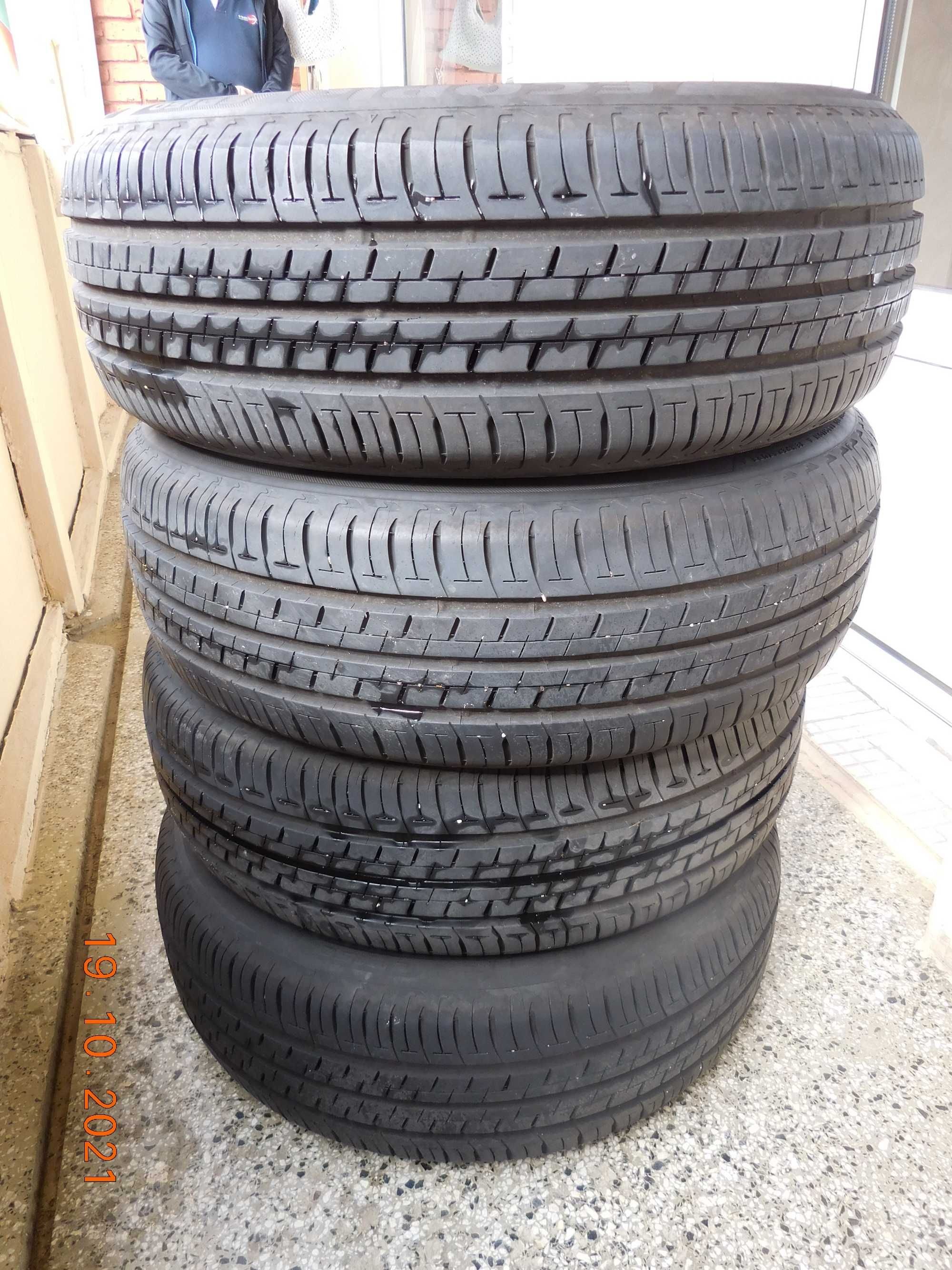 Продават се 3 бр. летни гуми 16 цола. BRIDGESTONE 
почти нови