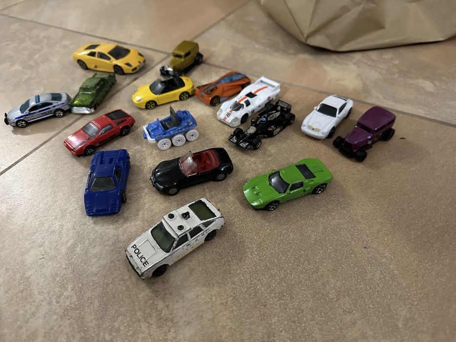 Lot machete 1/24 , 1/64