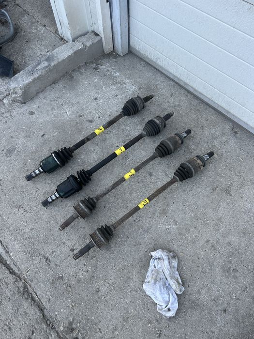 Полуоска за Субару Легас/Аутбек 2.5i до 2009г.!