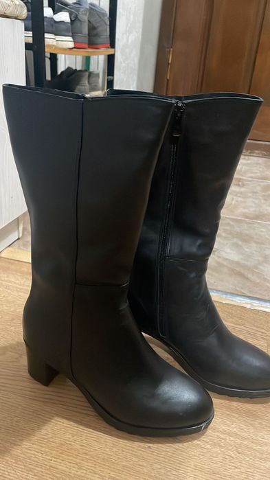 Срочно продам сапоги