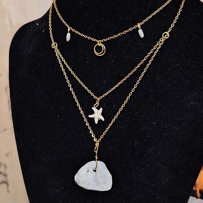 Обеци и гердани-готик, Луна, кристали, лунен камък, молец, чакри