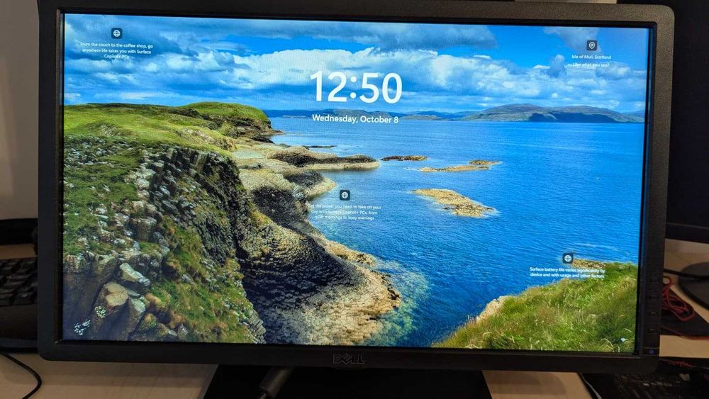 Monitor LED Dell IPS U2312HMt 23 inch Full HD - stare foarte buna