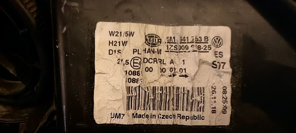 Ляв ксенонов фар Vw Golf 6 plus