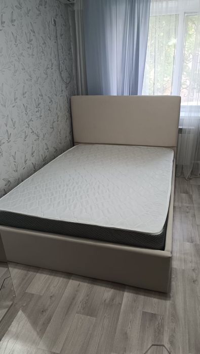 Продам матрас б/у