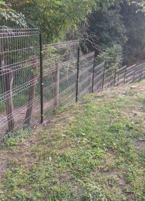 Porti si garduri facem din plasa bordurata