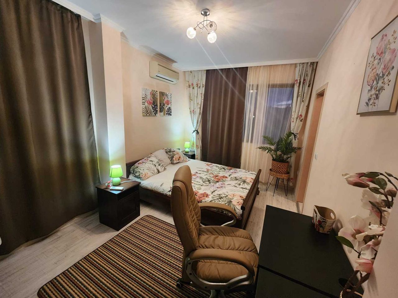 Дава се под наем Къща в Бургас, Сарафово - 130 кв.м за 1200 € - Снимка #4