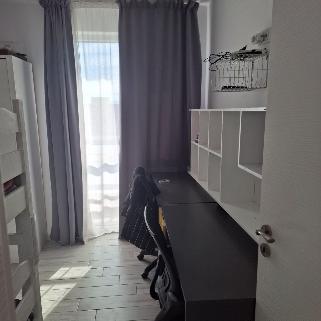 Продава се Тристаен апартамент в Пазарджик, Център - 84 кв.м за 1179 €/кв.м - Снимка #23