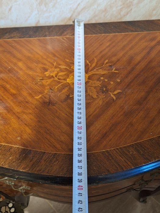 Френски комод стил Луй с интарзия