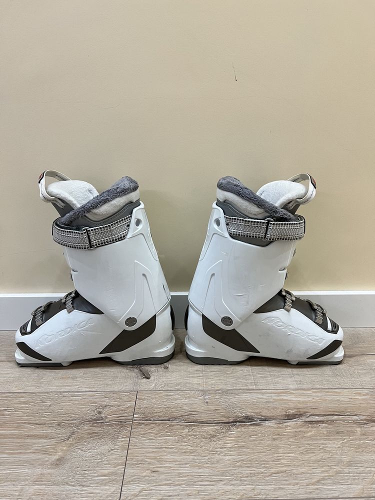 Nordica Comfort fit flex 55 size 295mm Дамски Ски обувки