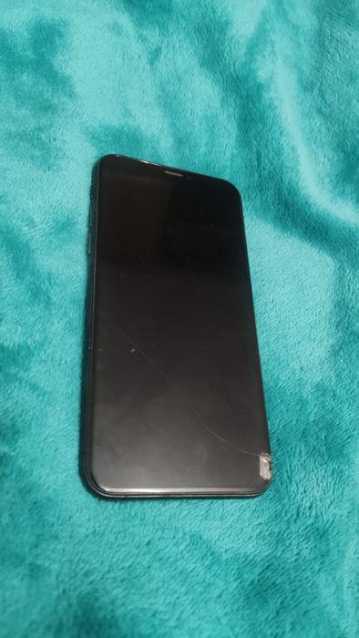 Продам iPhone Xs